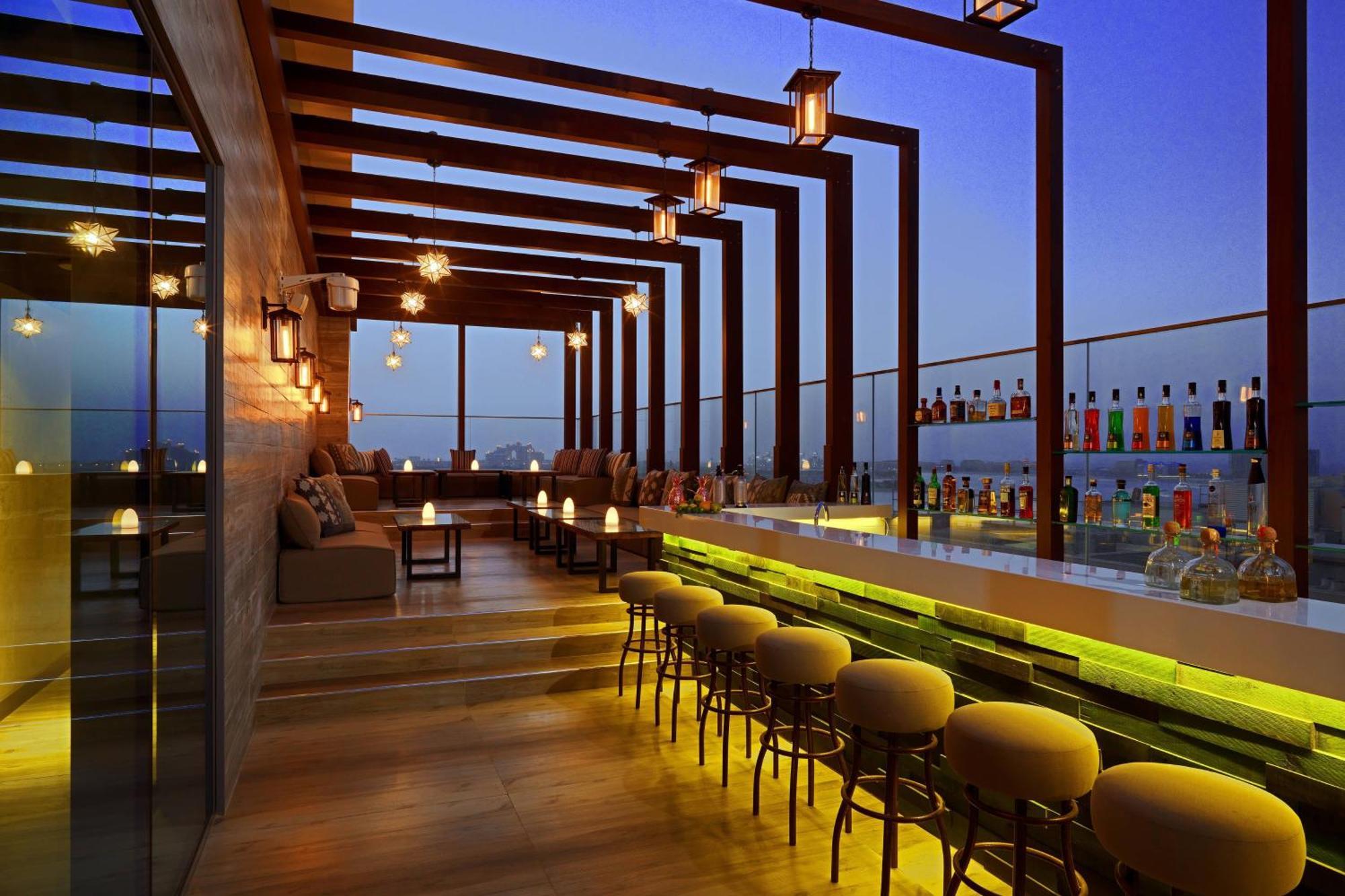 Aloft Palm Jumeirah Dubái Exterior foto